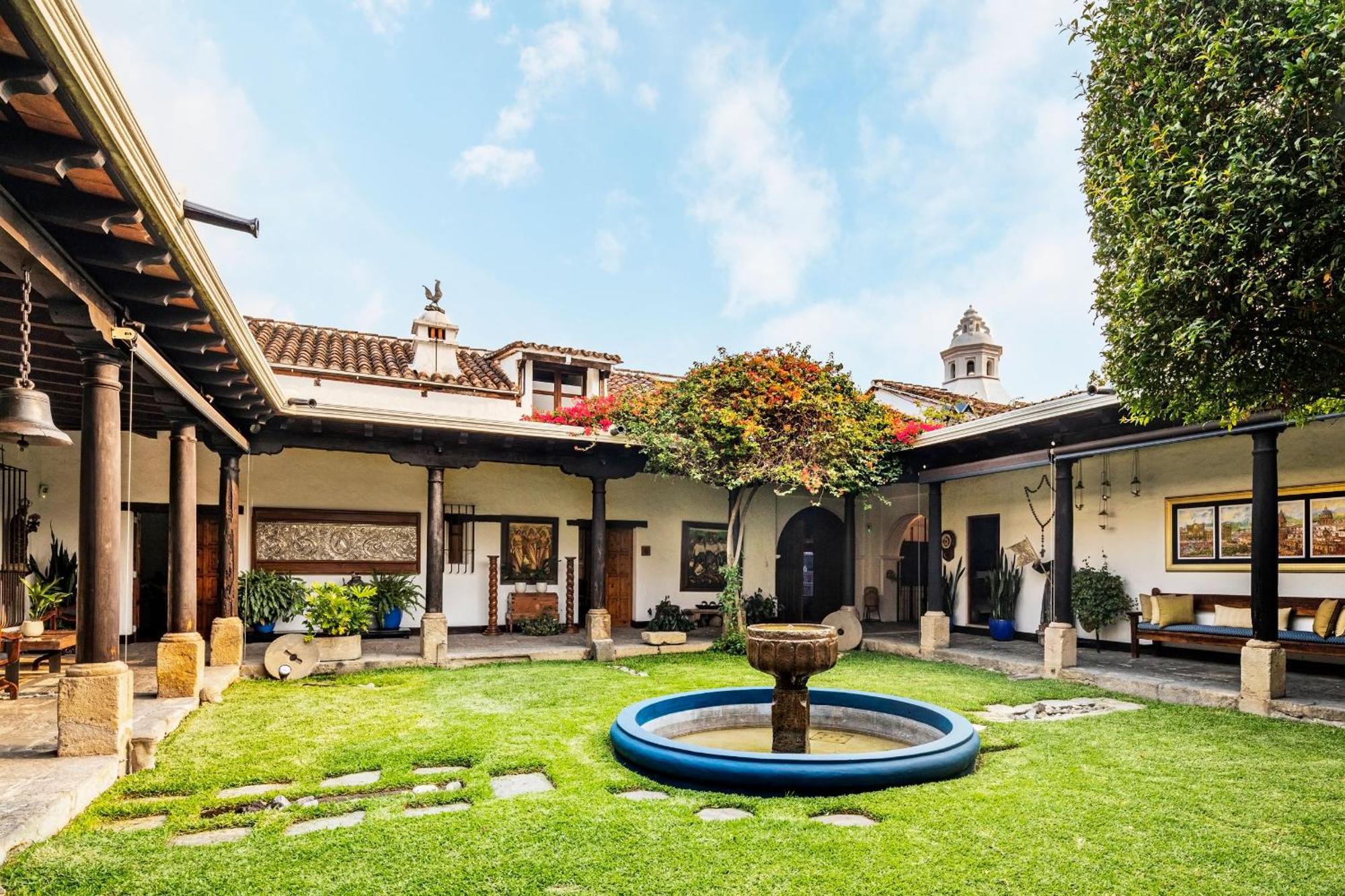 Las Cruces Boutique Hotel Antigua Esterno foto